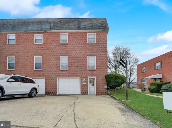 11102 Hendrix St, Philadelphia, PA 19116