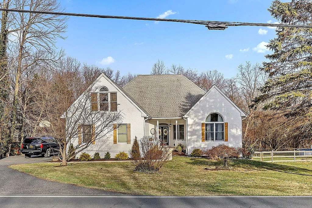 823 Old Joppa Rd photo 1