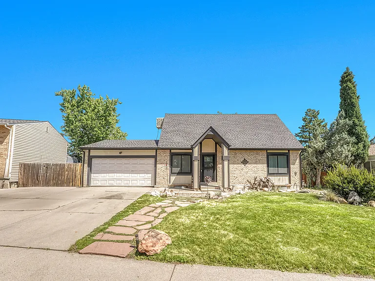 4669 S Lewiston Way — Photo 1