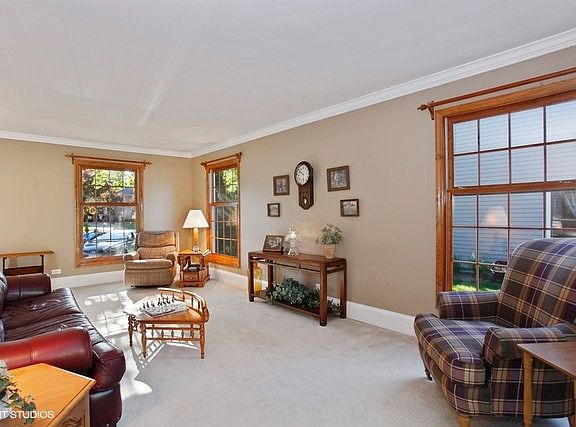 5th image of 849 Evergreen Ave