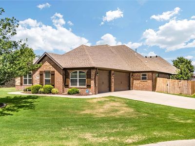 1200 SW Willow Bend Ave, Bentonville, AR, 72713