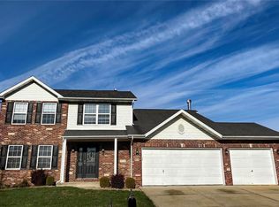 804 Pacific Crossing Dr, O Fallon, IL 62269