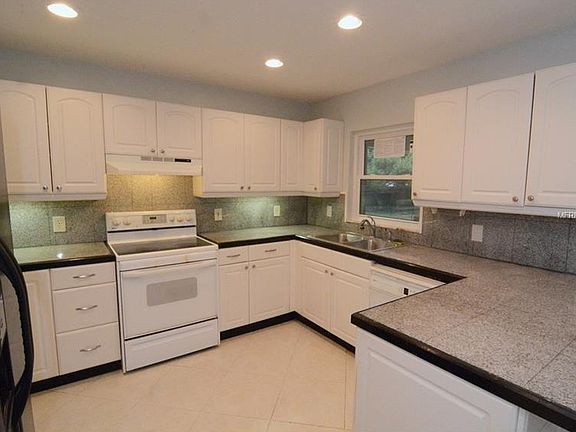 3rd image of 5904 Edouard St