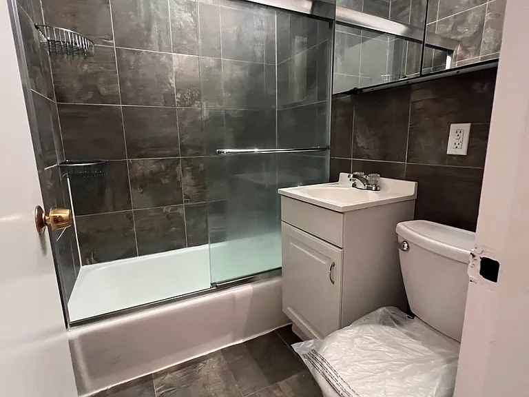 65 E 11th St #4G — Photo 6