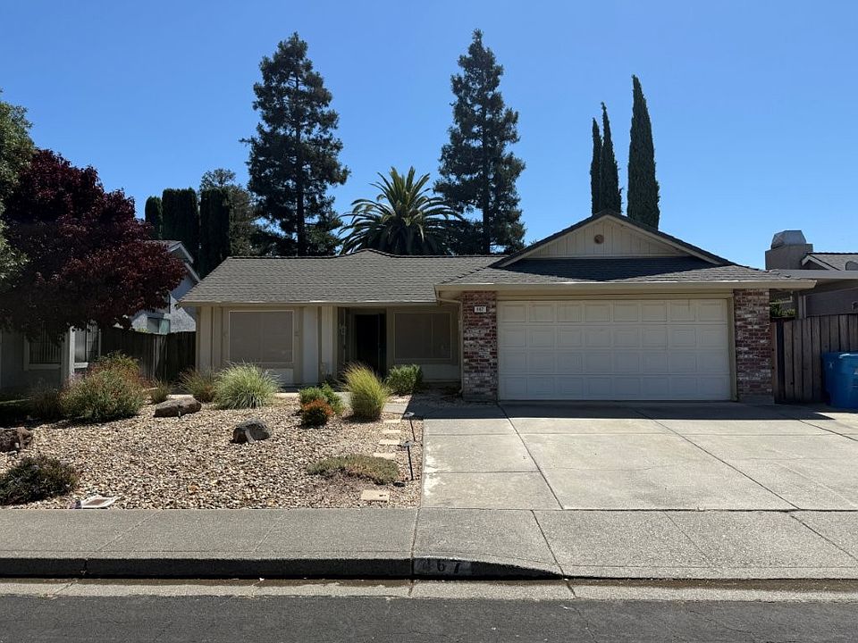 1st image of 467 Lupine Cir