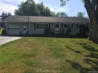 10659 North Rd, Perrysburg, NY 14129