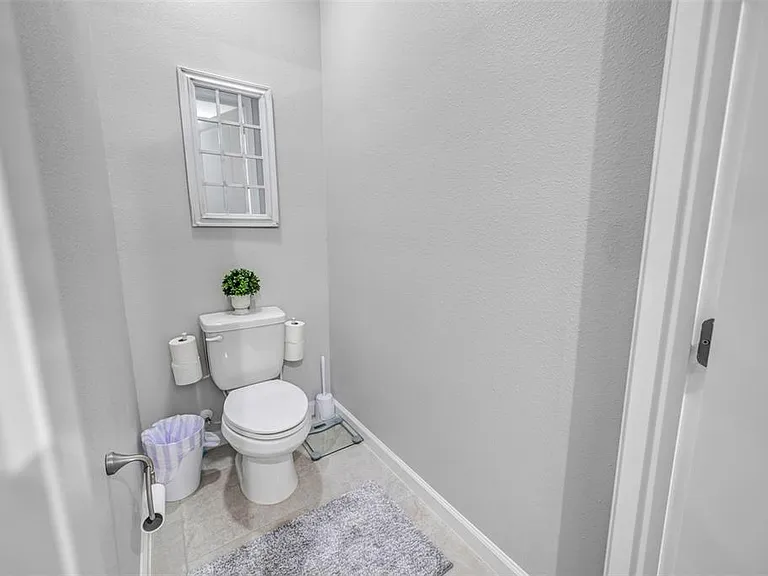 5886 Timberdale Ave — Photo 22