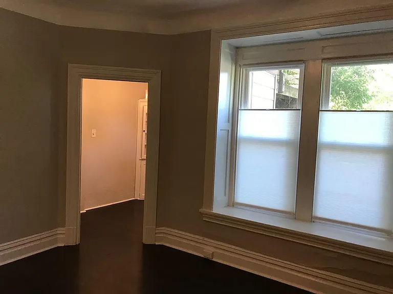 419 Whitney Ave #1 — Photo 6
