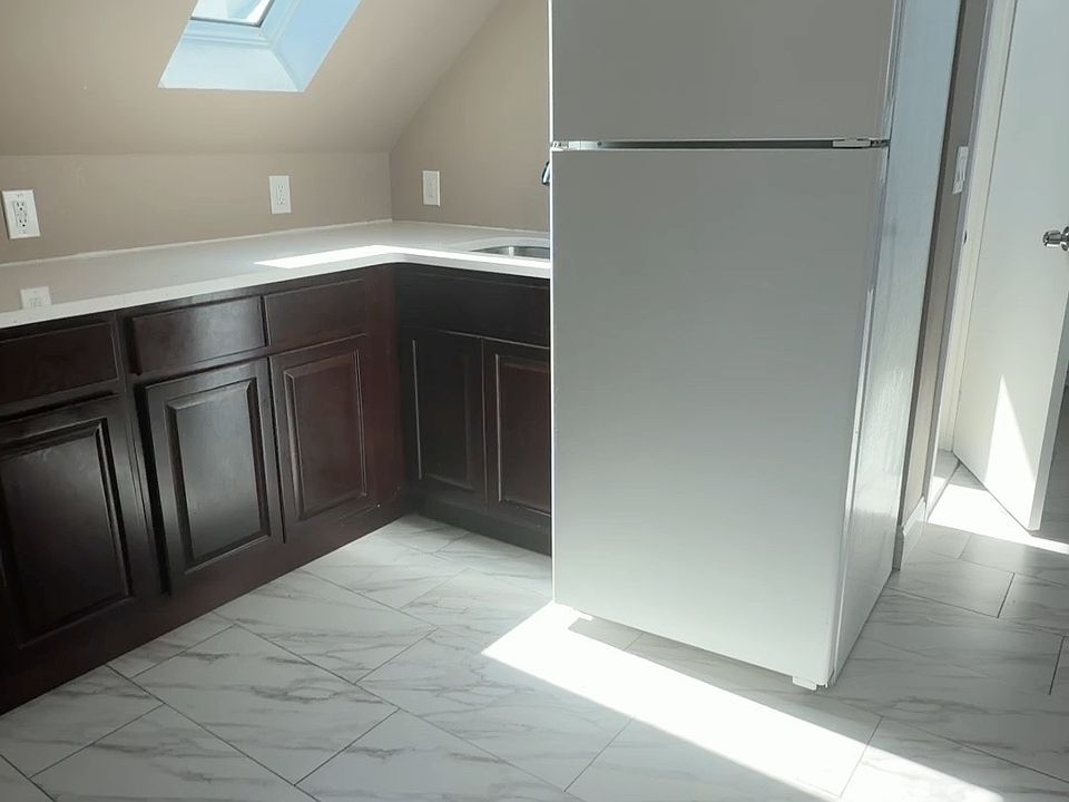1st image of 185 Tappan St