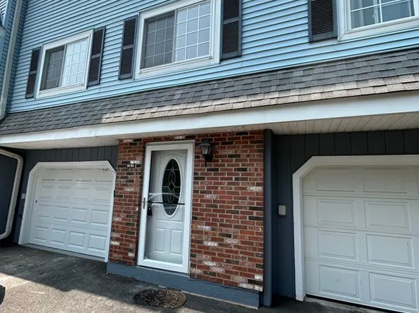 94 Cynthia Ln APT B5, Middletown, CT 06457