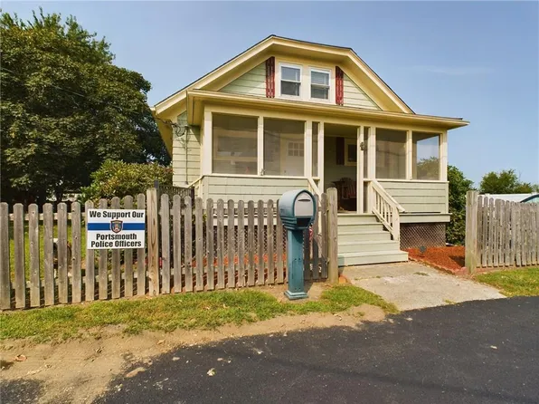 114 Mason Ave, Portsmouth, RI 02871