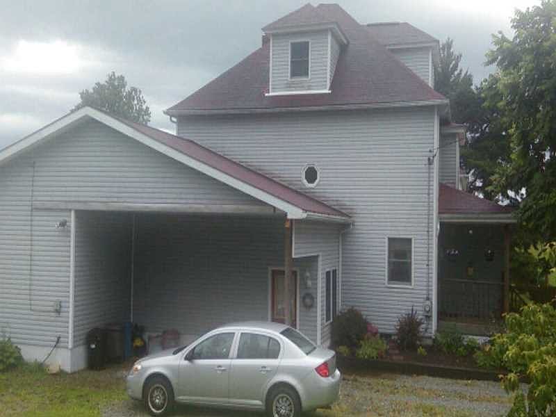 2nd image of 10 2nd Ave