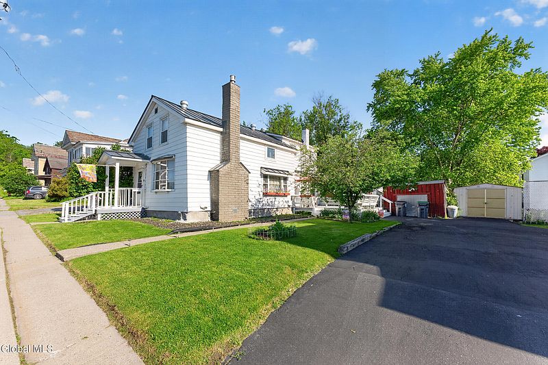 4th image of 12 Boardman Street