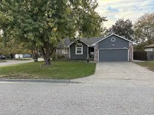 2001 N Rutgers St, Wichita, KS 67212