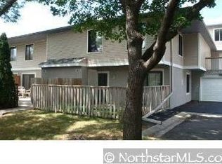 1215 Trailwood S, Hopkins, MN 55343