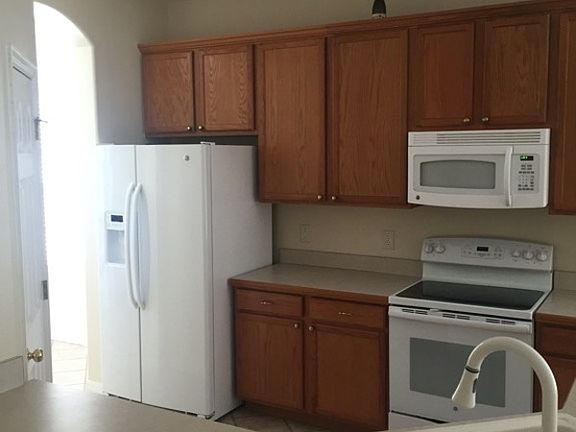 3rd image of 1608 Eagle Feather Dr