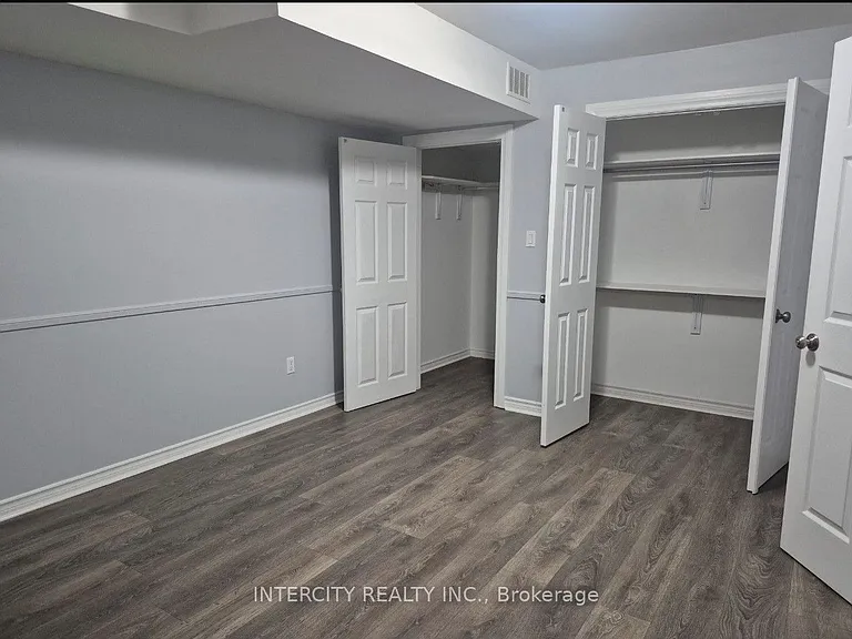 346 Crofters Rd #BASEMENT — Photo 9