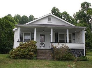 2905 Lockbridge Rd, Meadow Bridge, WV 25976