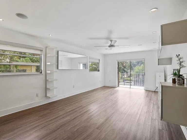 855 Euclid Ave #208 — Photo 12