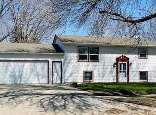 630 Center St, Centerville, SD 57014