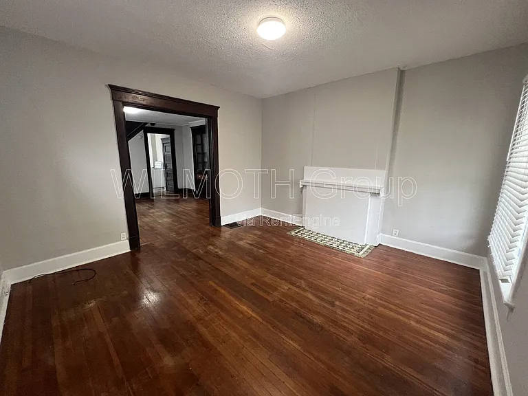 826 N Beville Ave — Photo 2
