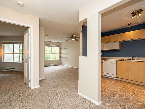 4th image of 10186 155th St #201