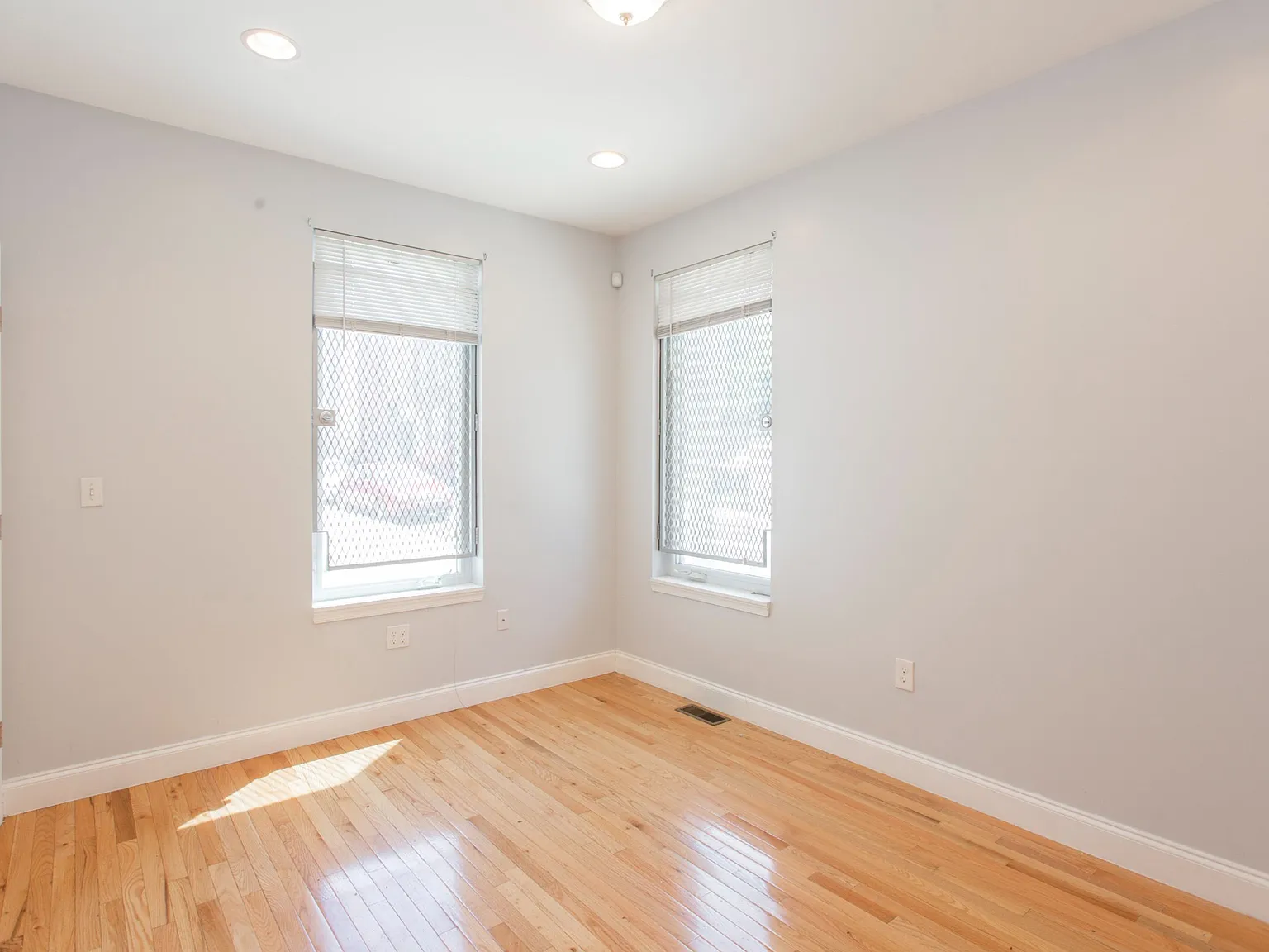1921 N 18TH ST Unit 1R — Photo 4