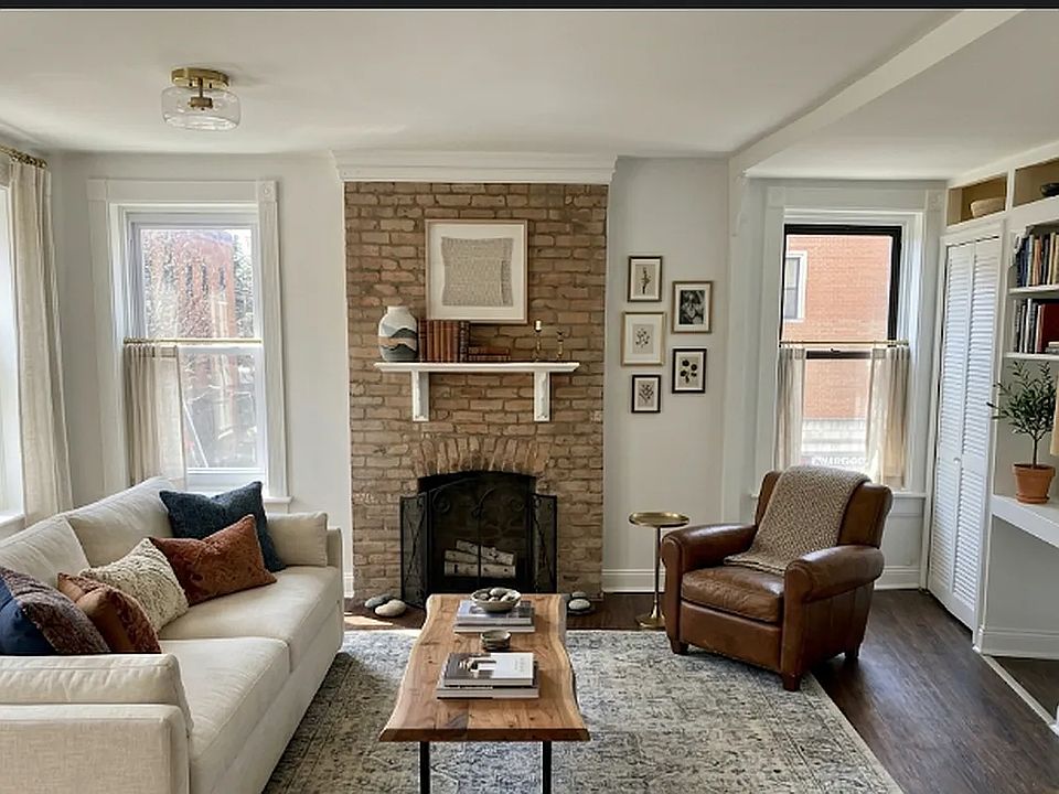 1st image of 381 Myrtle Ave #4