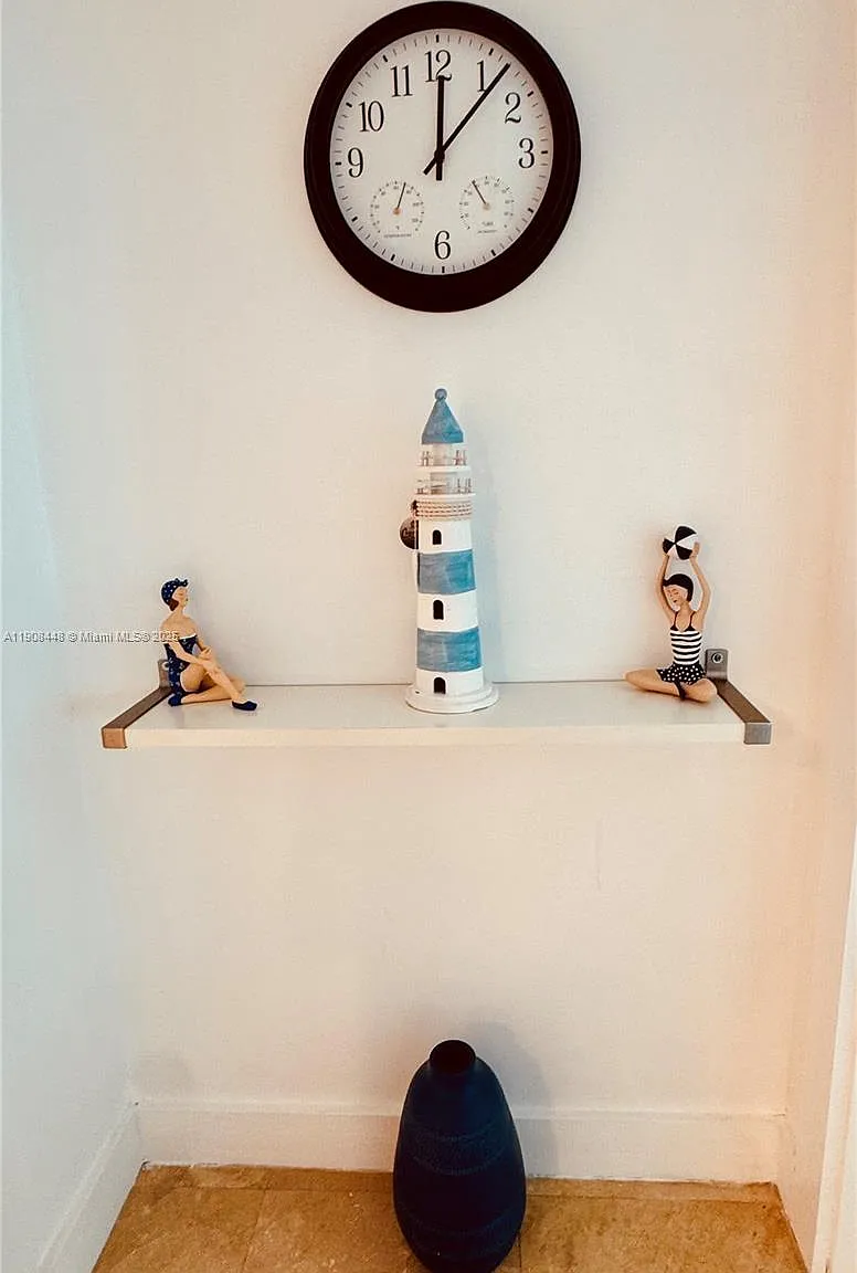 1 bed, 850 sqft, $5,700 — Photo 1