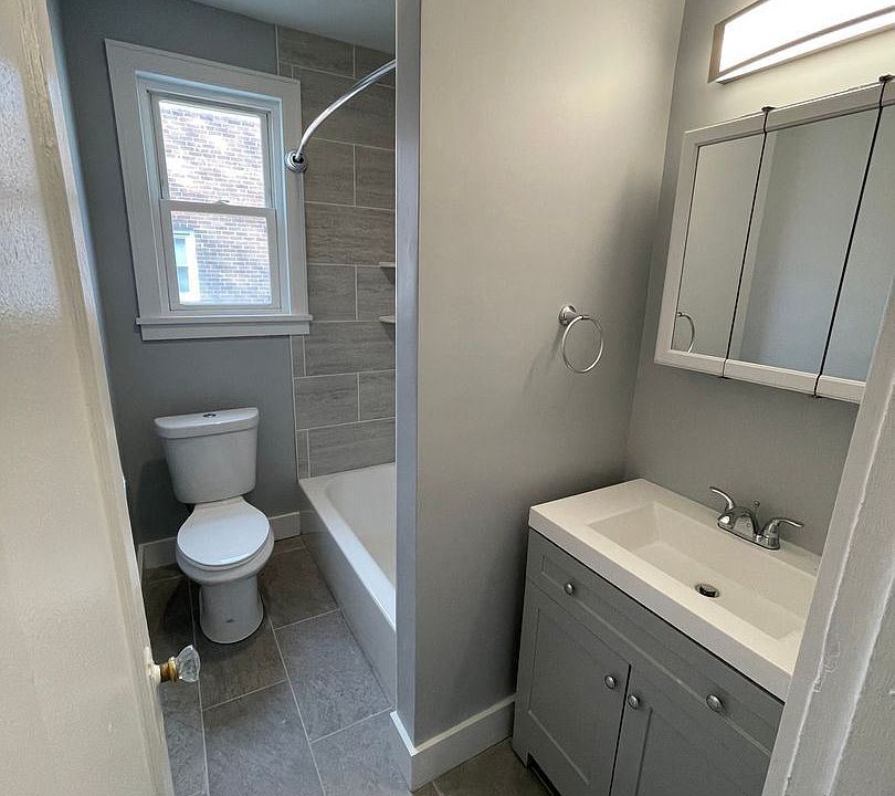 2nd image of 275 S Allen St #4