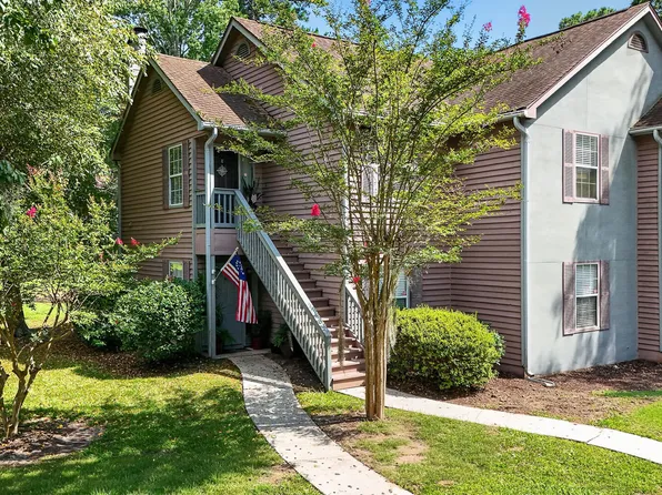 7921 Cricket Ct APT E, North Charleston, SC 29418