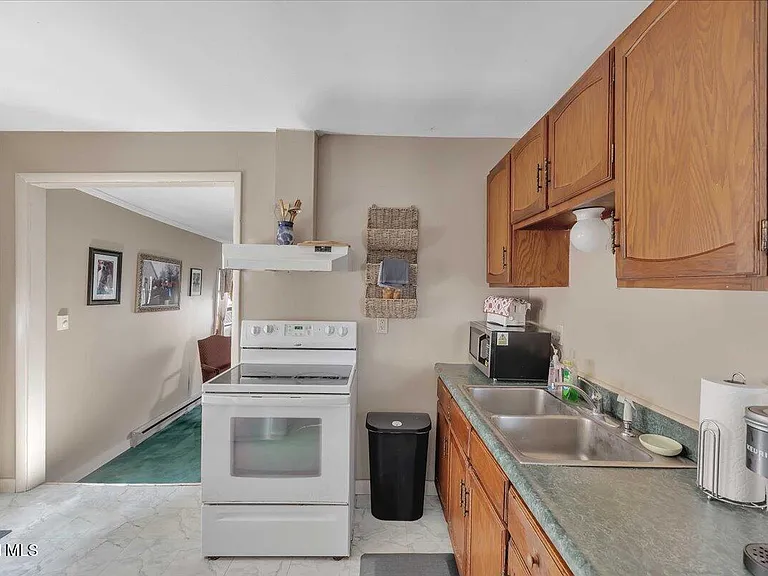 68 Marvin St — Photo 34
