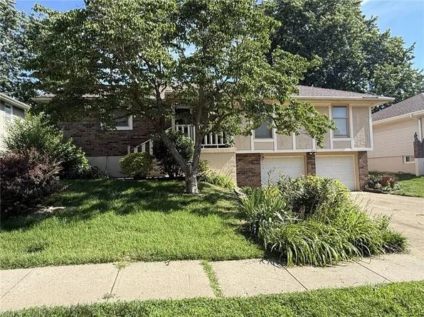 16312 E 28th St S, Independence, MO 64055