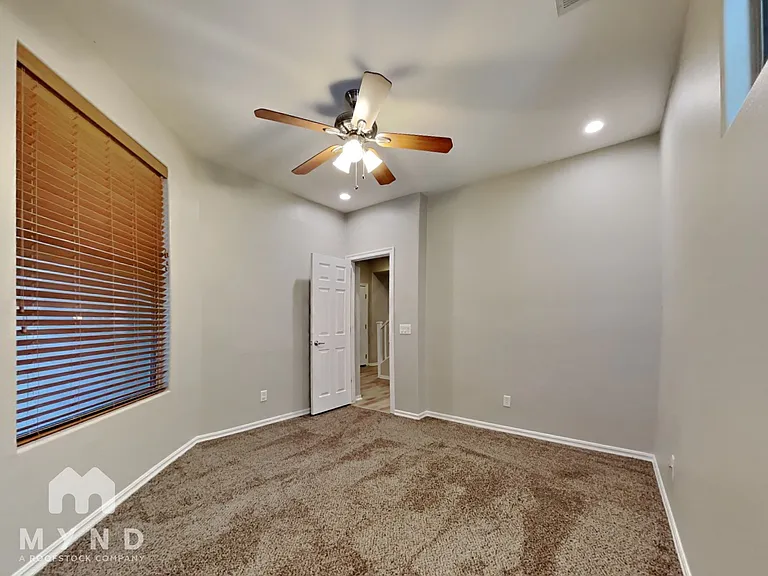 19075 E Pelican Dr — Photo 11