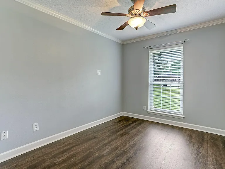 1211 Diablo Dr — Photo 14