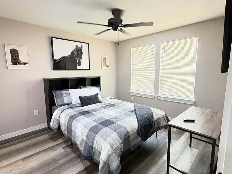 2020 Bagby Ave #A — Photo 28