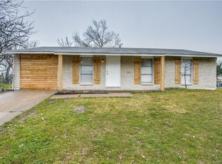 926 Sunbriar Ave, Dallas, TX 75217