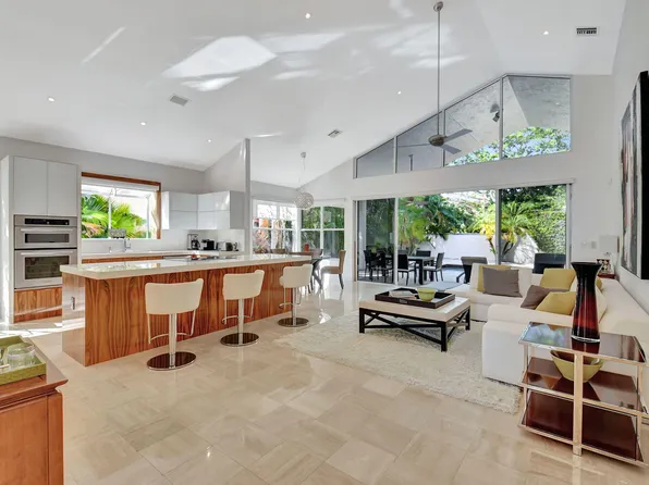 5569 NW 21st Way, Boca Raton, FL 33496