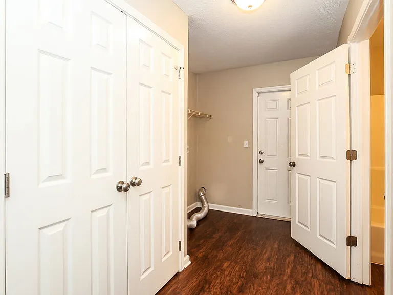 3747 Peachtree St — Photo 15
