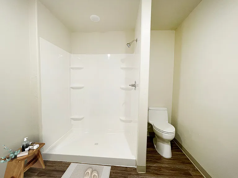 478 Morgan St — Photo 7