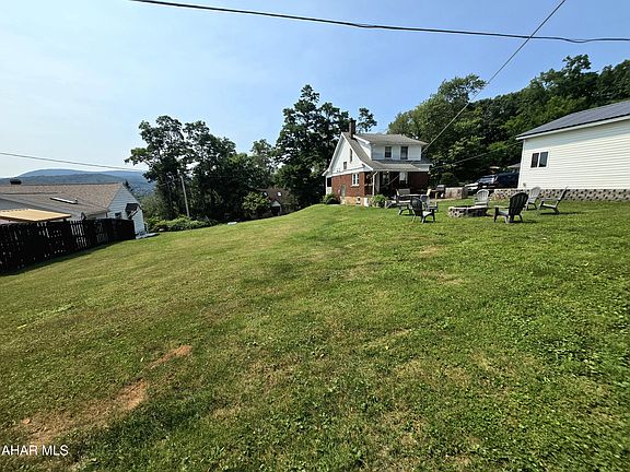 3rd image of 4901 Highland Park Ave