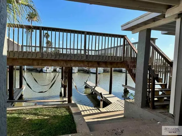 1009 Truman Dr, Pt Isabel, TX 78578