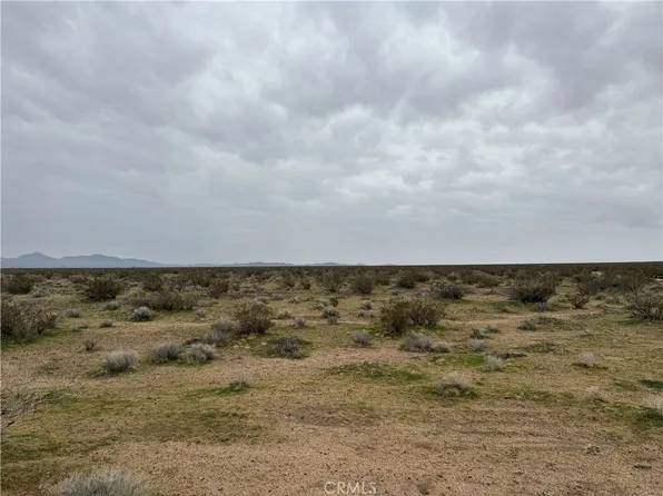 8133 Near, Helendale, CA 92342