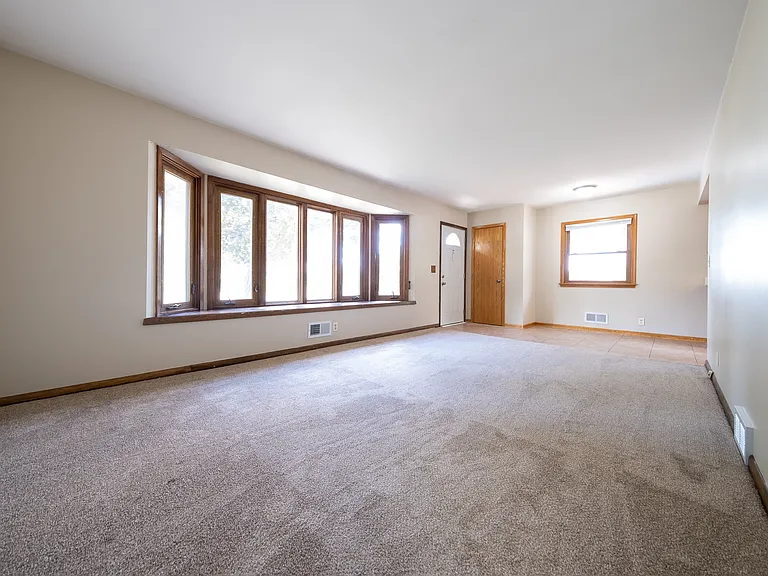 3818 Baillif Pl — Photo 3