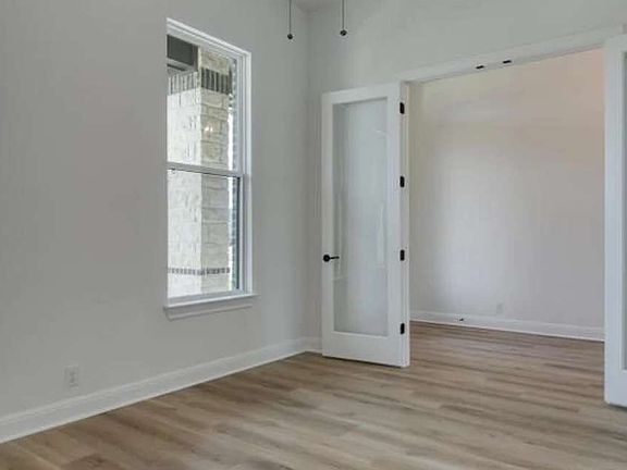 Waldsanger - Cayden Interior Image 5