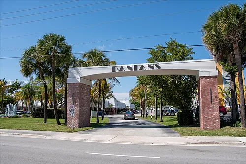 505 E Dania Beach Blvd #4-2E Photo 1