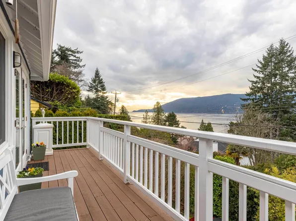 6252 Wellington Ave, West Vancouver, BC V7W 2H4