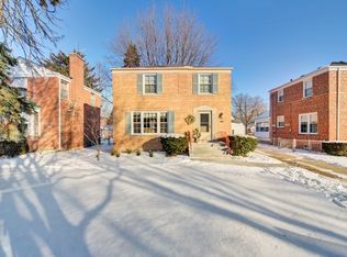 807 Sherwood Rd, La Grange Park, IL 60526