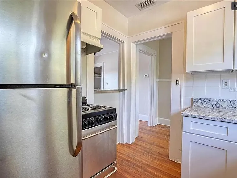 922 1/2 16th Ave N #922-1/2 — Photo 7