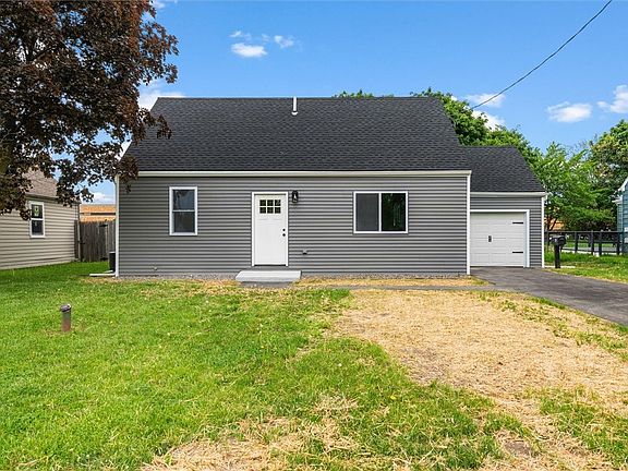 3rd image of 19 Grover St